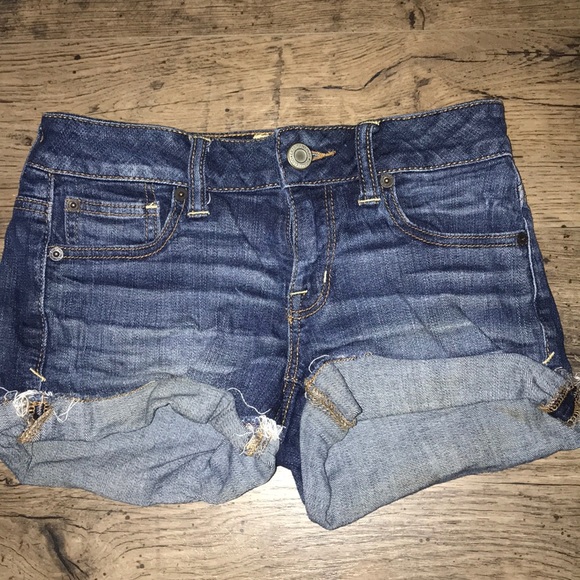 American Eagle shorts ‼️ Final Price ‼️ - Picture 2 of 3